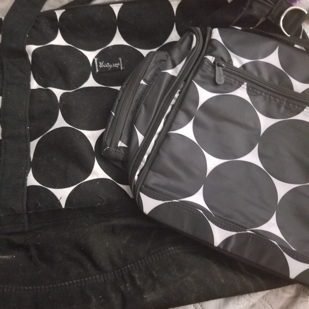 Weekender bag and makeup carrier